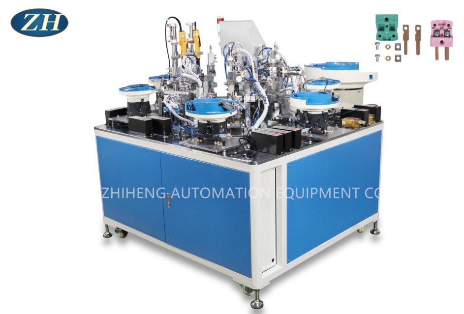 Flexibilité de la machine d’assemblage de fiches automatique